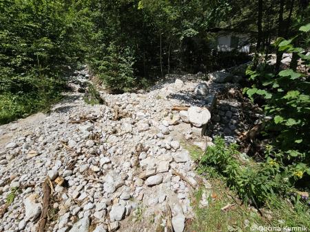 Neurje z nevihto in zaprtje ceste na Kokrsko sedlo  (7)